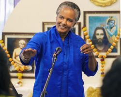 Nayaswami Dhyana Speaking